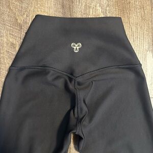 Golden by Aritzia Cheeky Hi-Rise Hiking Legging